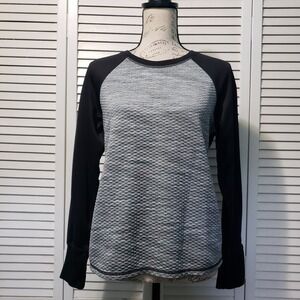 Athleta‎ Snowscape Quilted Pullover Women's Size Medium Black/Gray Sweatshirt